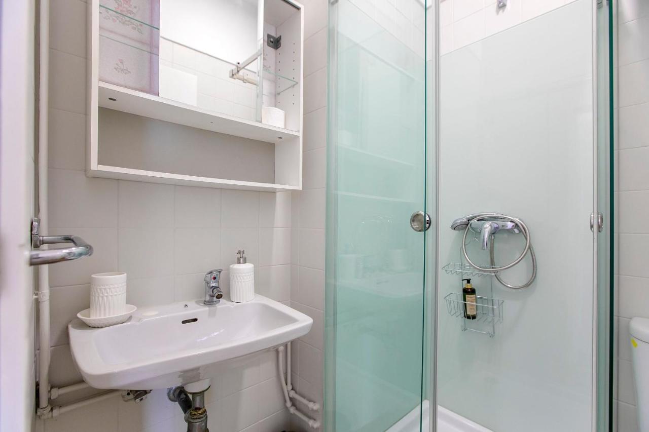 Appartement 3br With Balcony And Free Parking By Lovelystay